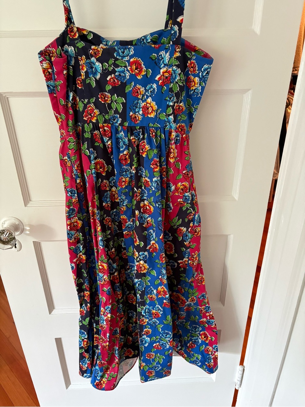 Midi dress - Picture 4 of 6